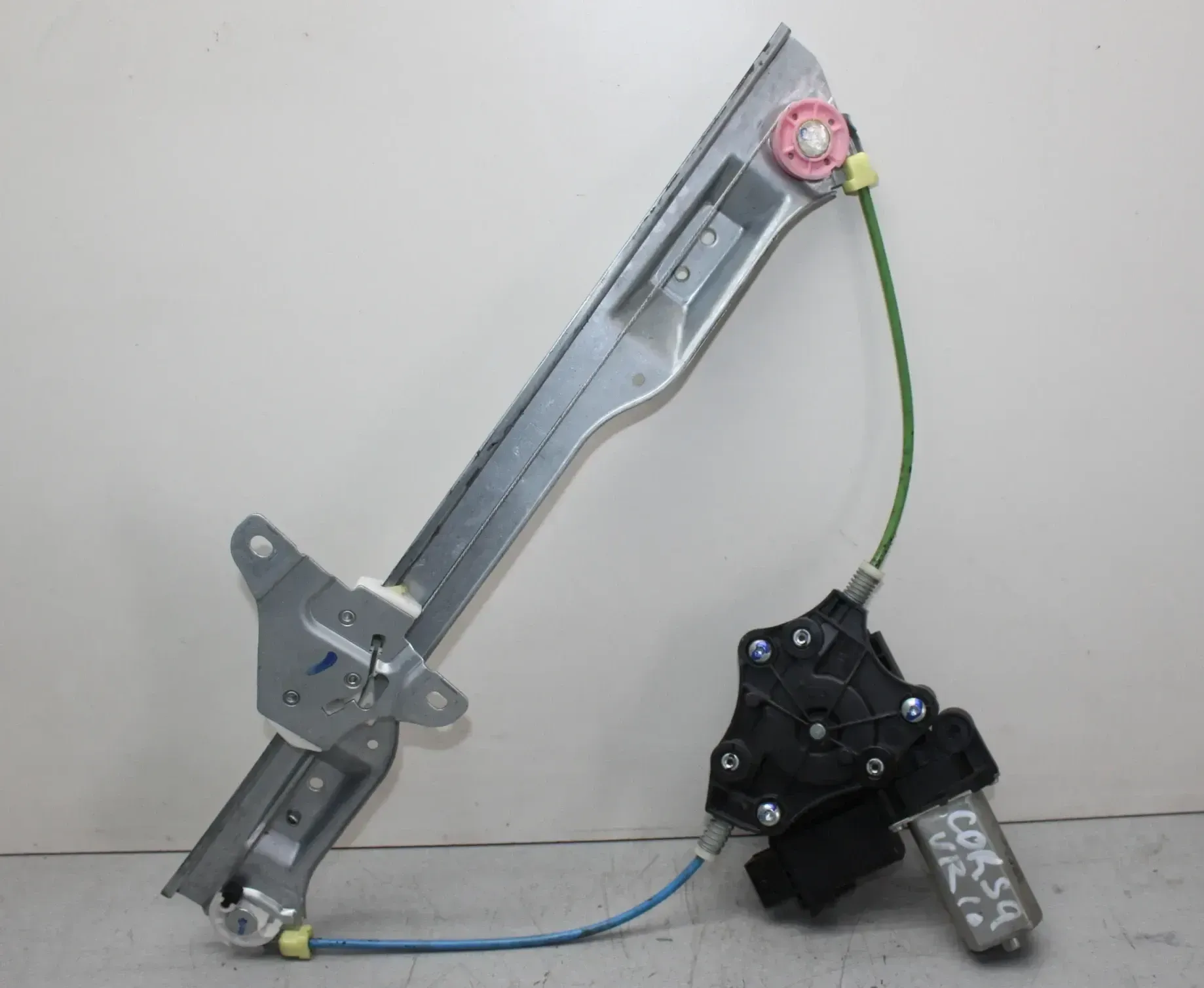 Fensterheber Motor mit Gestänge vorne rechts 13298154 Opel Corsa D 4-türig Bj.10 - Bild 1