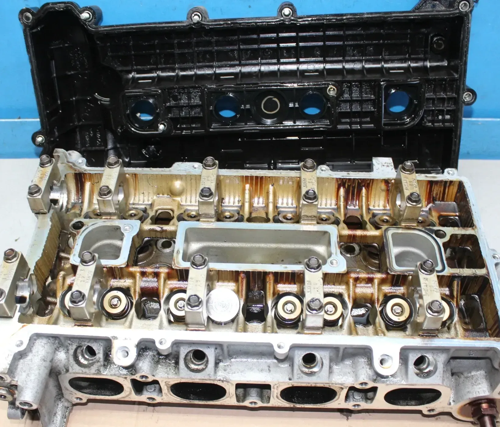 Zylinderkopf mit Ventildeckel S5209 Mazda 5 CR19 1.8 85 KW L823 Bj.10 - Bild 1
