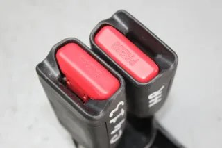 Doppel Gurtschloss Gurt hinten rechts 96737609XT Citroen C4 II NC Bj.:13;16 - Bild 2