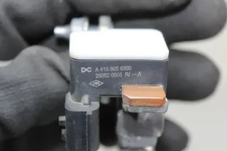 Batteriepolklemme Klemme A4159056300, 250820605R Renault Kangoo II 2 KW_ Bj.18 - Bild 2