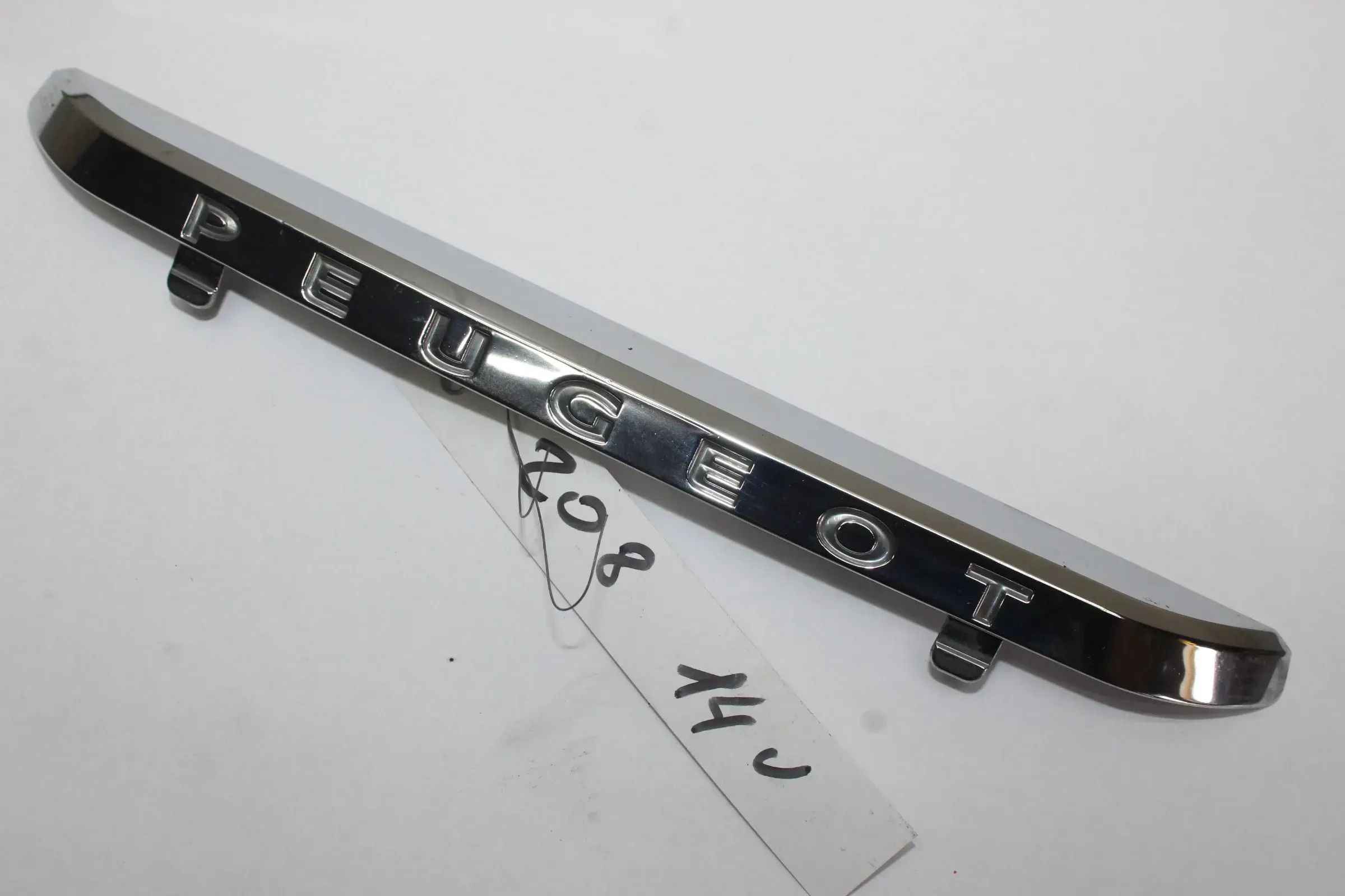 Frontlogo Logo Chrom Emblem 9673857677 Peugeot 208 I Bj.14 - Bild 1