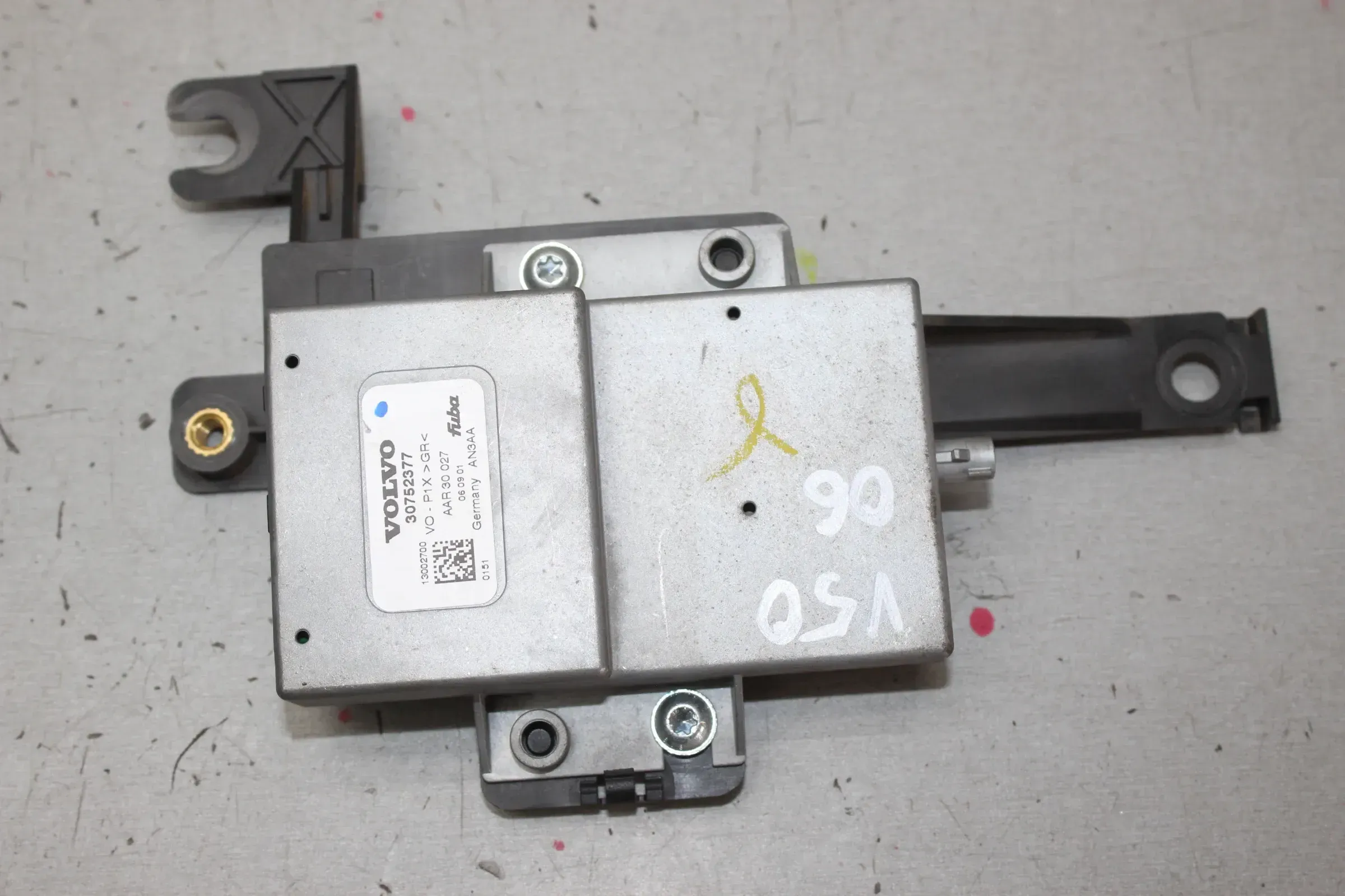 Steuergerät Antennenverstärker 30752377 Volvo V50 Bj.06 - Bild 1