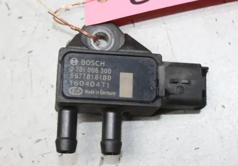 Background image for Abgasdrucksensor Differenzdruck Sensor 9677816180 Citroen C4 Picasso II 1.6 HDi