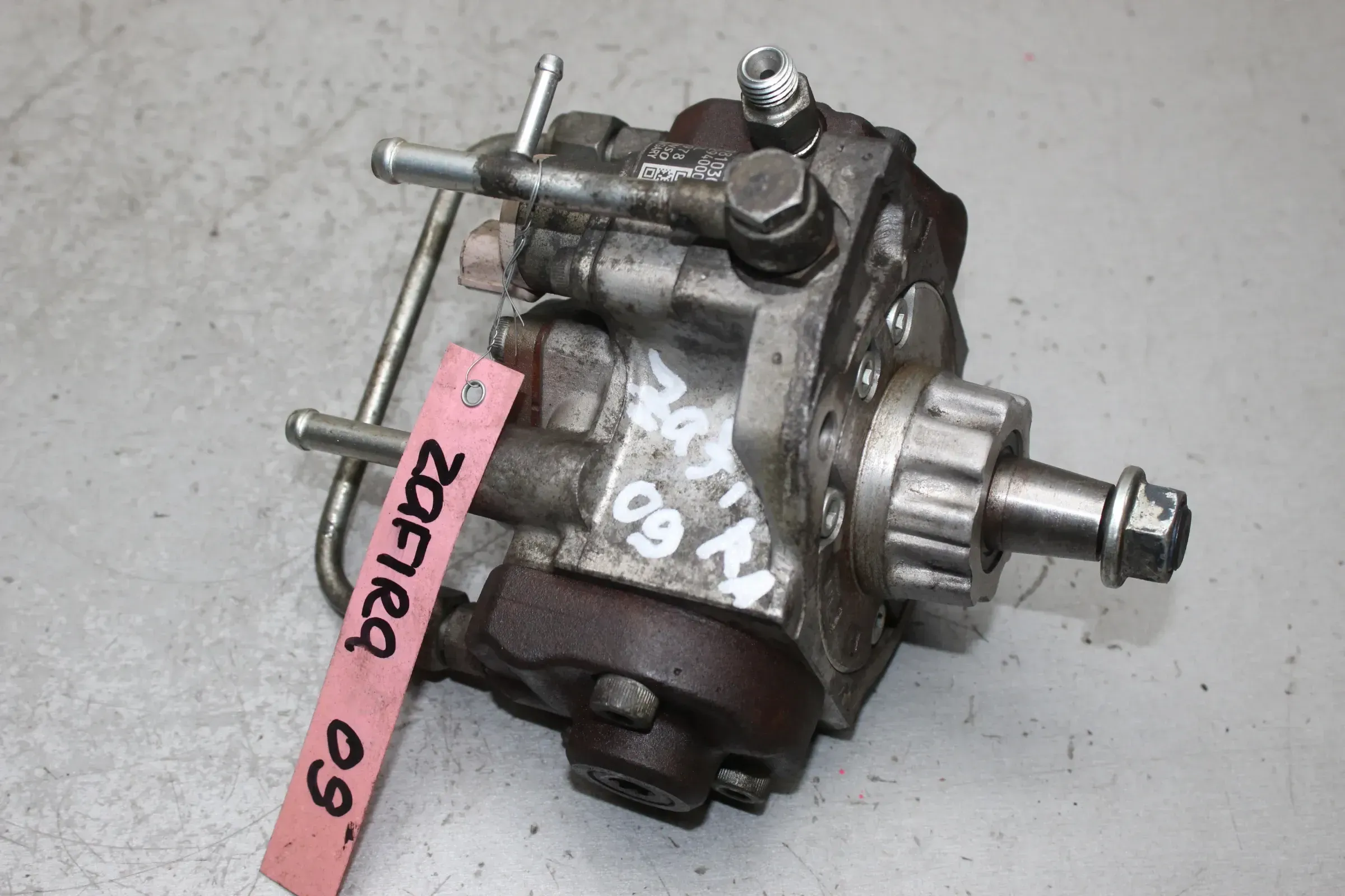 Hochdruckpumpe Einspritzpumpe DENSO 98103028 Opel Zafira B Bj.09 - Bild 1