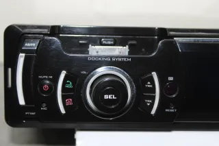 Medion MD 83296 Autoradio Radio mit iPod/iPhone-Dockingstation Bluetooth - Bild 2