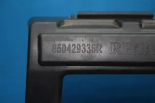 Aufnahme Halter mitte Stoßstange hinten 850429336R Renault Scenic 4 IV Bj.17 - Bild 4