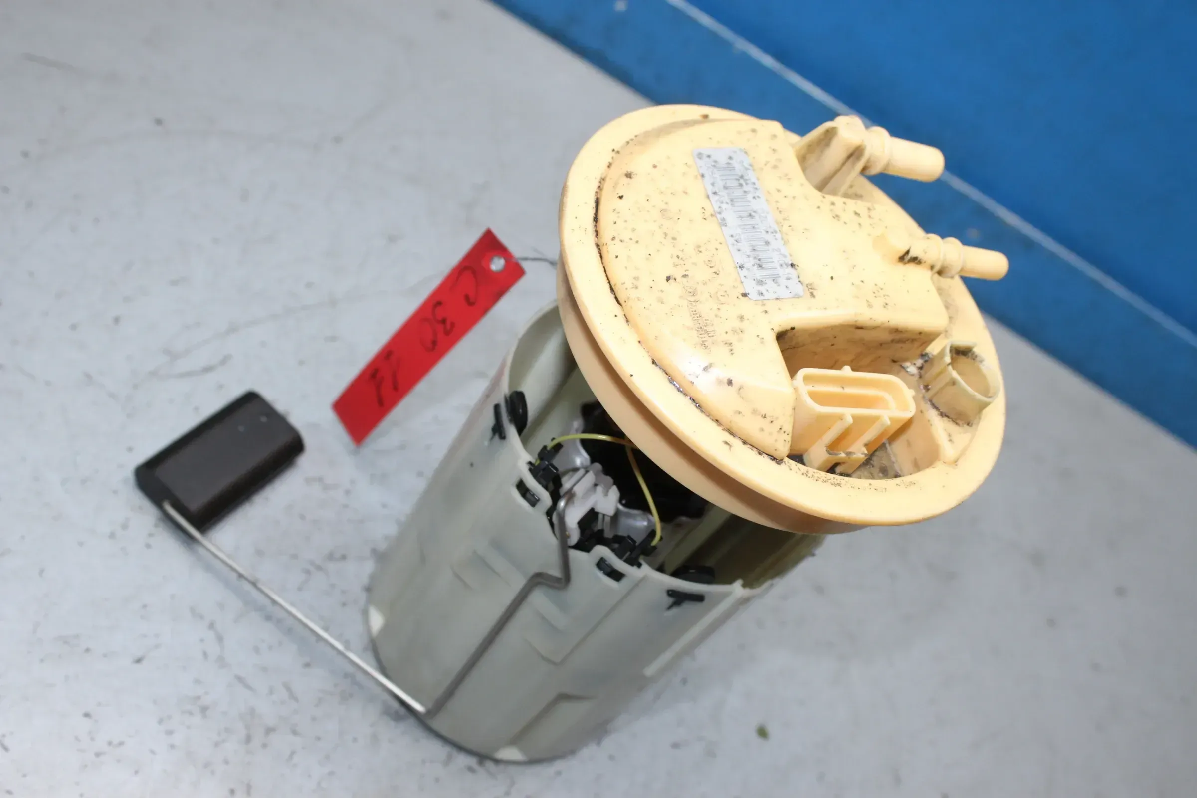 Kraftstoffpumpe Förderpumpe Tankgeber 31303272 Volvo C30 2.0 D4 Facelift Bj.11 - Bild 1