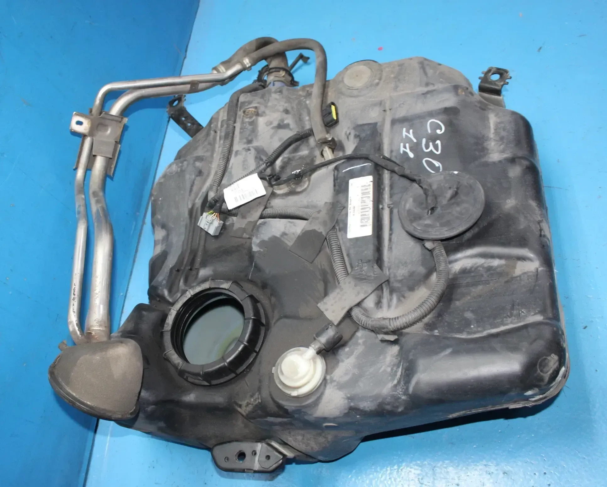 Kraftstofftank Einfüllstutzen Dieseltank 4N51-9002 Volvo C30 D4 Facelift Bj.11 - Bild 1