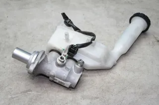 HBZ Hauptbremszylinder mit Behälter 32070564 Nissan Juke F15 K9K 1.5 dCi Bj.12 - Bild 1