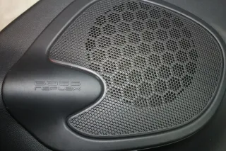 Türverkleidung Türpappe vorne rechts 809009021R 809005832R Renault Clio IV Bj15 - Bild 3