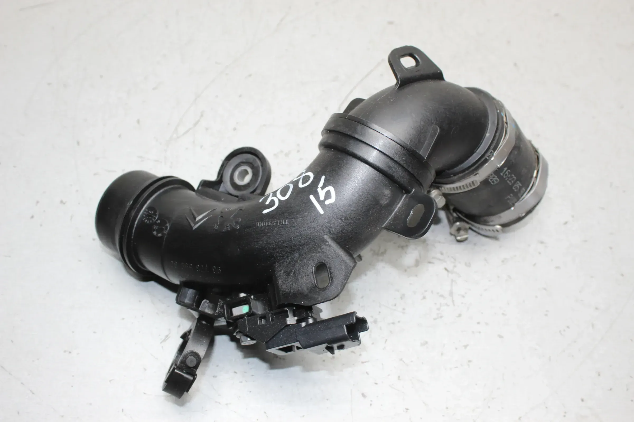 Ladeluftrohr Druckschlauch Leitung 9677355980 Peugeot 308 II SW 1.2 THP Bj.15 - Bild 1