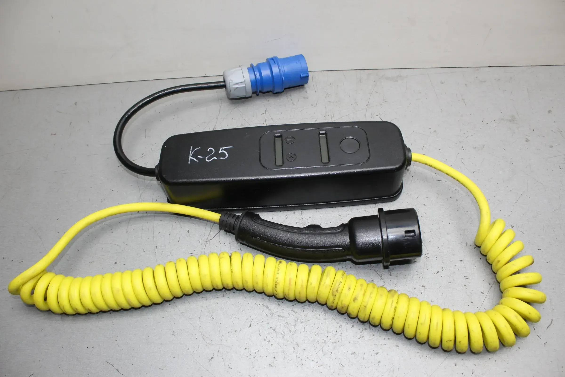Wallbox Ladestation 3-Phasen Ladekabel für Elektroautos A0005834500 Mercedes Benz - Bild 1