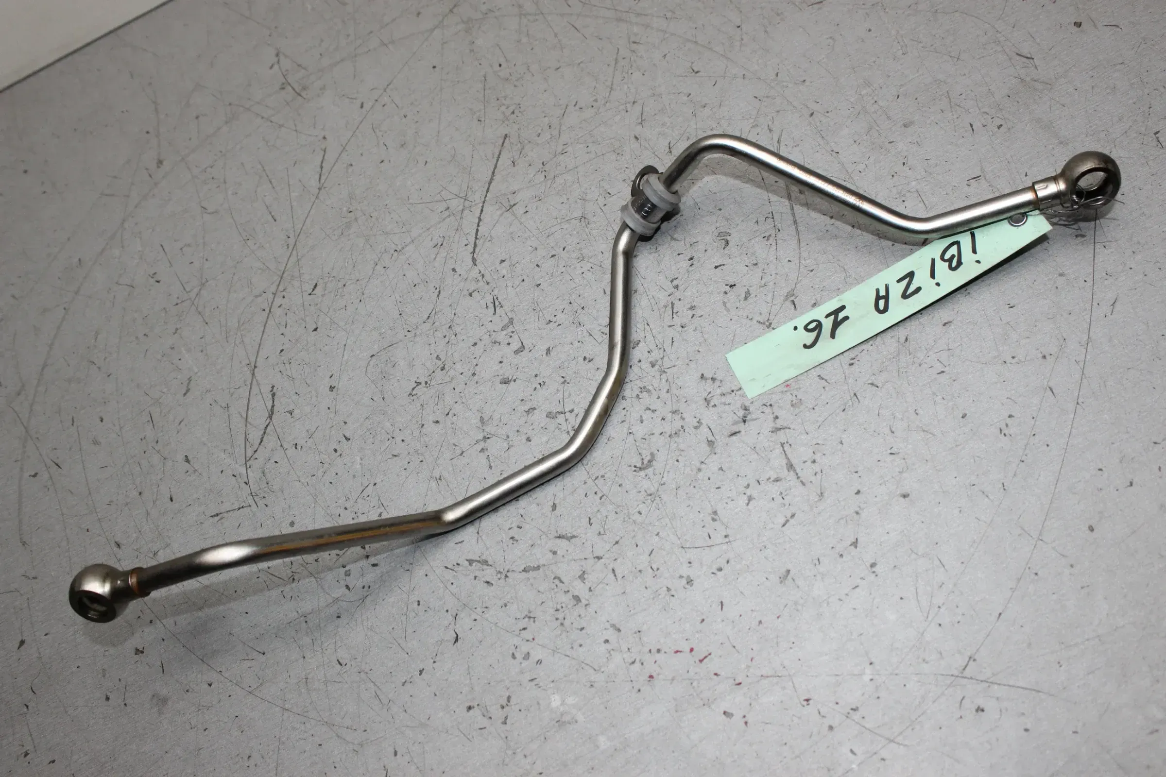 Ölleitung Ölvorlaufleitung Turbolader 04B145771L Seat Ibiza IV 6P8 1.4 TDi Bj.16 - Bild 1