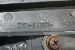 Lada Niva 2121 Bj.09 Kühlergrill Grill Gitter Emblem Logo vorne 2121-8401014 - Bild 9