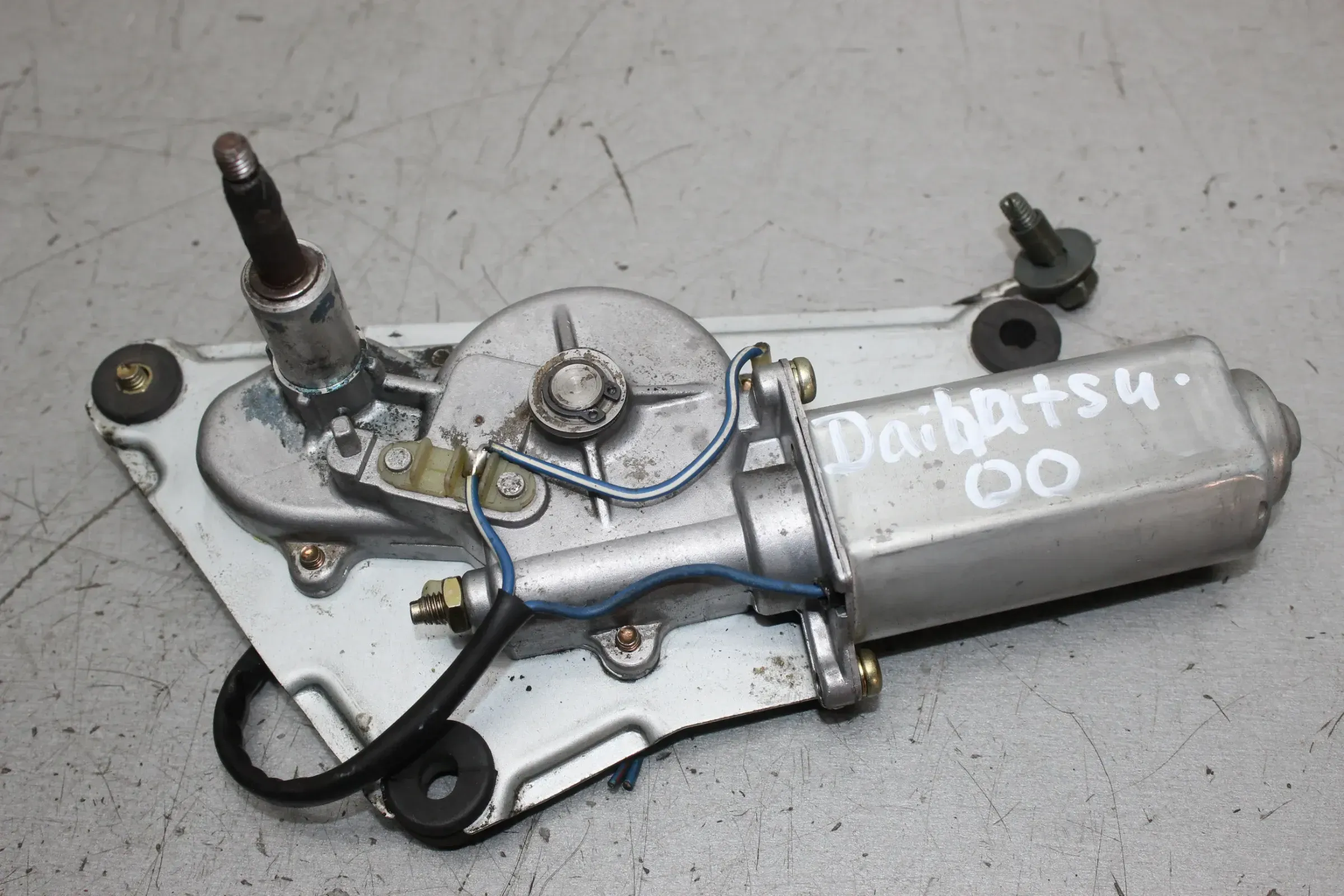 Wischermotor Motor hinten 85130-87702 Daihatsu Gran Move 1.6 16V G3 Bj.00 - Bild 1