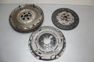 ZMS Schwungscheibe Schwungrad Druckplatte Skoda Octavia I Combi 1U 1.9 TDi Bj.03 - Bild 1