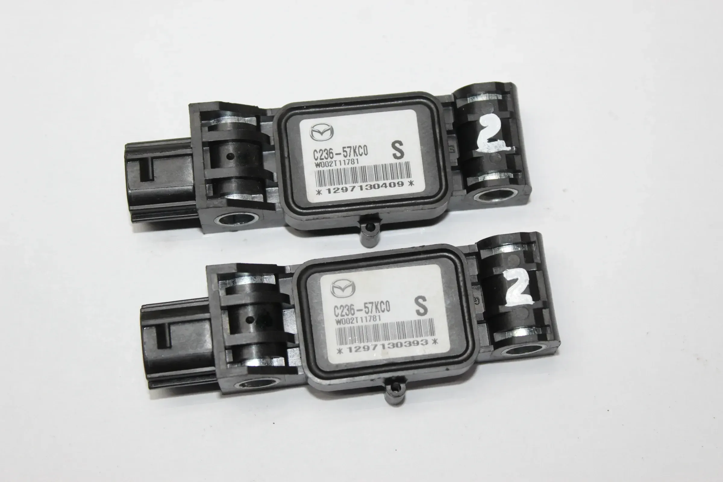 2x Airbagsensor Crashsensor Airbag Sensor C236-57KC0 Mazda 5 CR19 Bj.10 - Bild 1