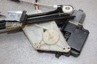 Fensterheber Motor mit Gestänge vorne rechts 6R0959802AD VW Polo V 6R Bj.11 - Bild 4