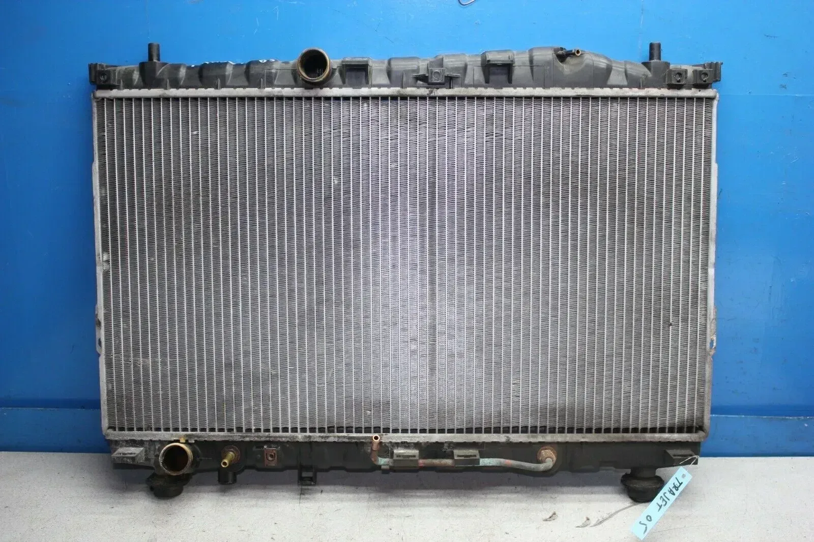 Hyundai Trajet FO 2.7 Bj.05 Wasserkühler Motorkühler Kühler 25310-3A202 - Bild 1