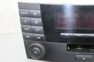 Autoradio Radio CD Player A2118200079 Model CK1210 Mercedes E-Kl W211 Bj.02 - Bild 2