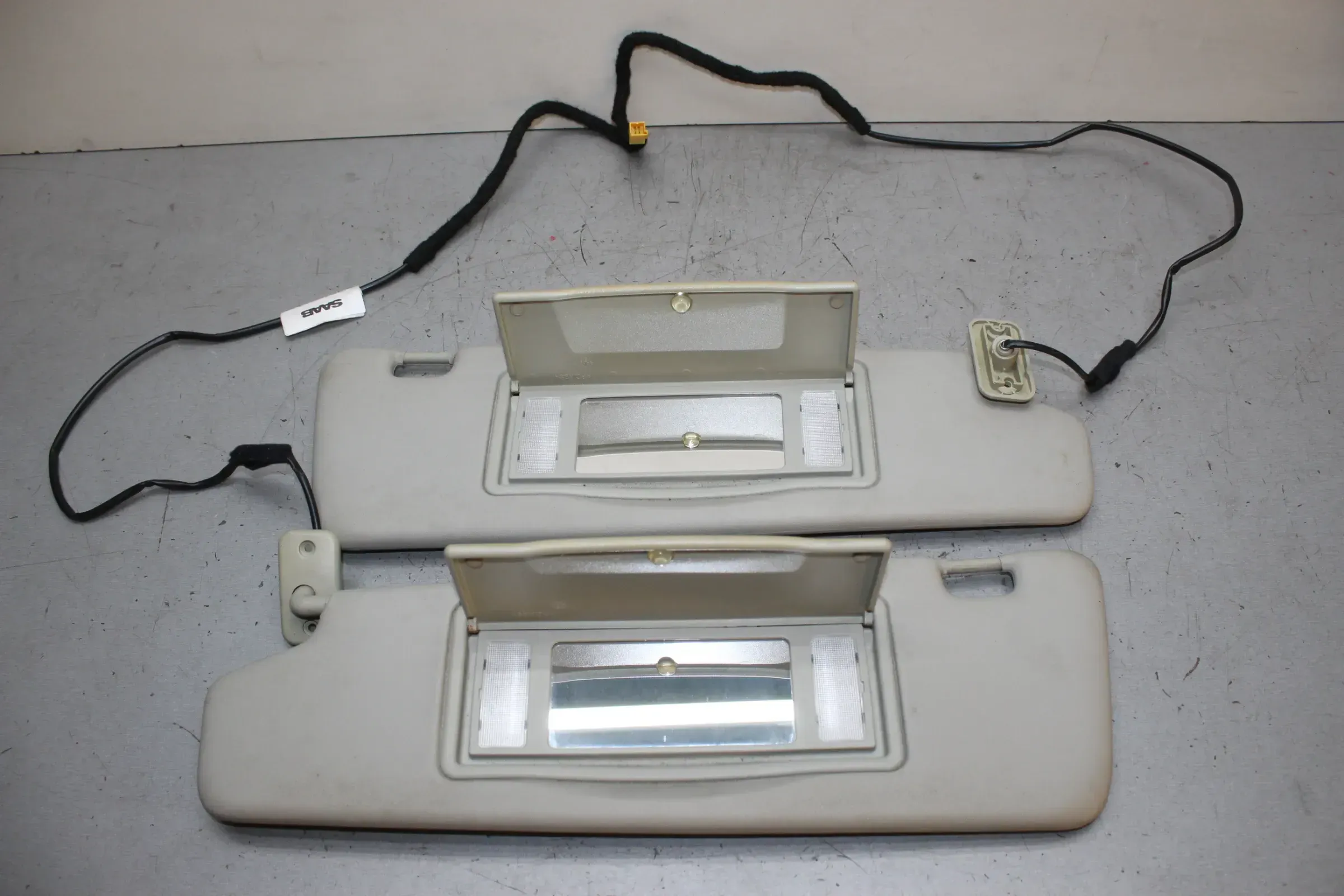 2x Sonnenblende vorne links und rechts Saab 9-3 YS3F Bj.07 - Bild 1