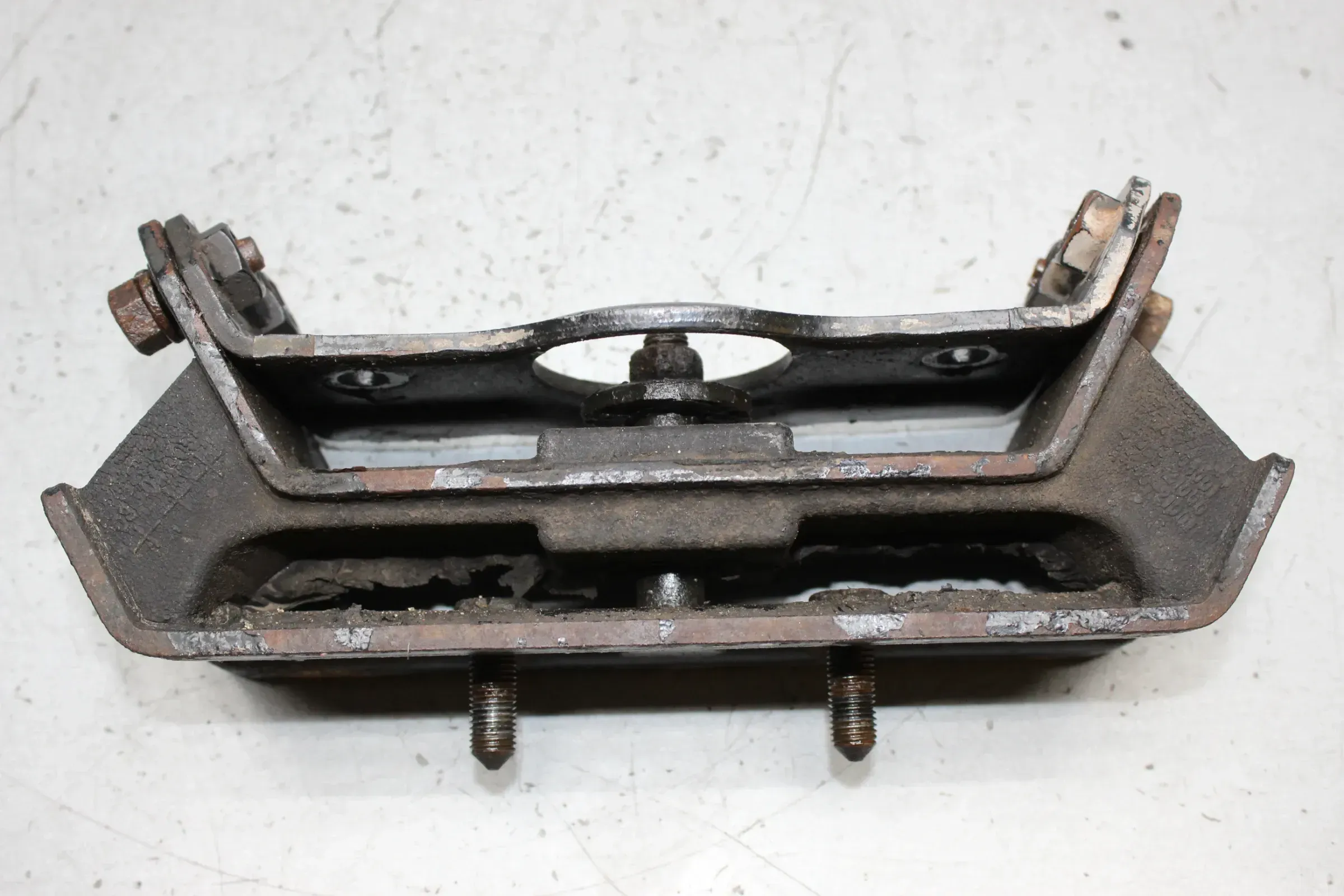 Motorhalter Motorlager Motor Halterung SsangYong Kyron 2.0 Xdi Bj.06 - Bild 1