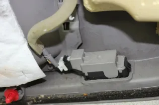 Türverkleidung Türpappe vorne links Honda Insight ZE Hybrid Bj.09 - Bild 7