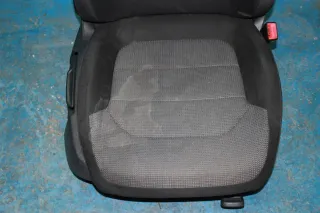 VW Passat 3C B7 362 Bj.11 Beifahrersitz Sitz vorne rechts mit Airbag 3C8881106AD - Bild 2