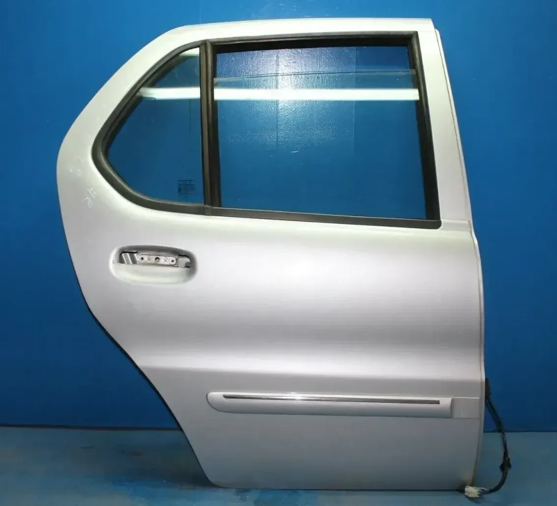 Tata Indica MAT6 Bj.09 Tür mit Türscheibe hinten rechts - Bild 1