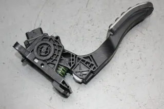 Mercedes Benz Vito W447 Gaspedal Pedal Gaswertgeber A4473000500 - Bild 4