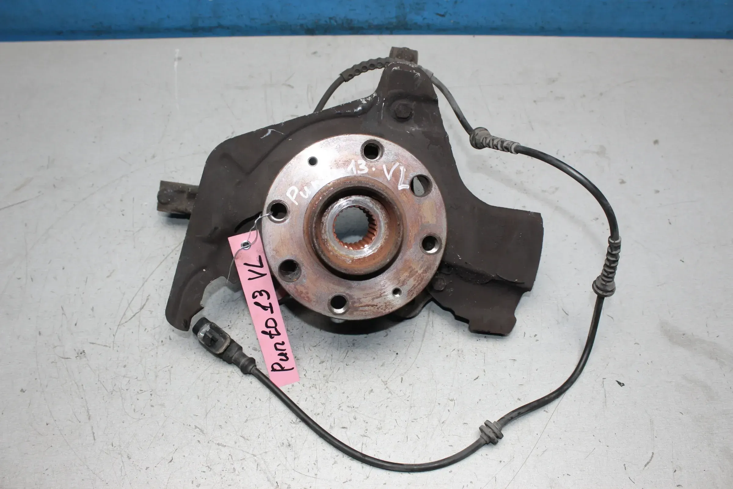 Achsschenkel Radnabe ABS vorne links Fiat Punto 199 1.3 D Bj.13 - Bild 1