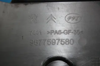 Zahnriemenabdeckung Deckel 9677597580 Citroen C4 Grand Picasso II 1.6 HDi Bj.14 - Bild 3