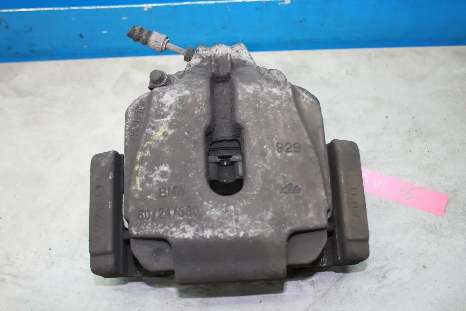 Bremssattel Bremszange vorne links BMW 5er F10 Bj.15 - Bild 1