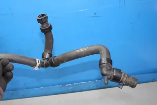 Renault Clio IV Bj.13 Kühlwasserschlauch Kühlwasser Schlauch 924104538RA - Bild 2