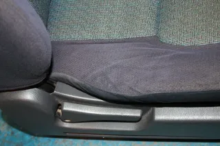 Beifahrersitz Sitz vorne rechts Daihatsu Terios I 1.3 4WD J1 Bj.02 - Bild 4