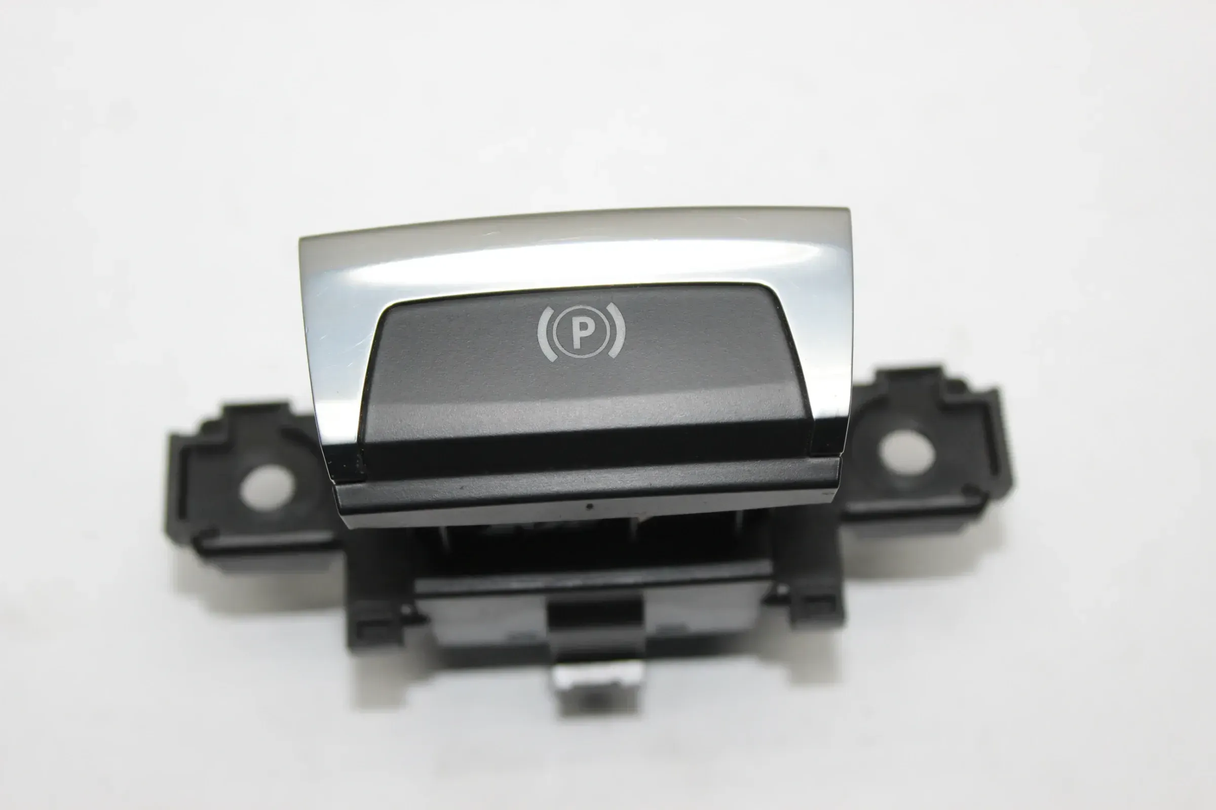 Schalter Parkbremse Handbremse 96785851VV00 Peugeot 308 II SW Bj.15 - Bild 1