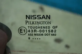 Türscheibe Seitenscheibe Scheibe vorne rechts 4-türig Nissan Micra III K12 Bj.09 - Bild 3