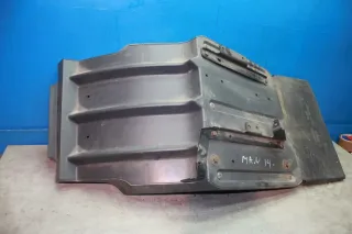 Radhaus Kotflügel Schmutzfänger vorne links Teil hinten 81612100553 MAN TGM Bj14 - Bild 2
