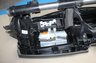 Armaturenbrett mit Modul 8623351 39889263 Volvo C30 D4 Facelift Bj.11 - Bild 7