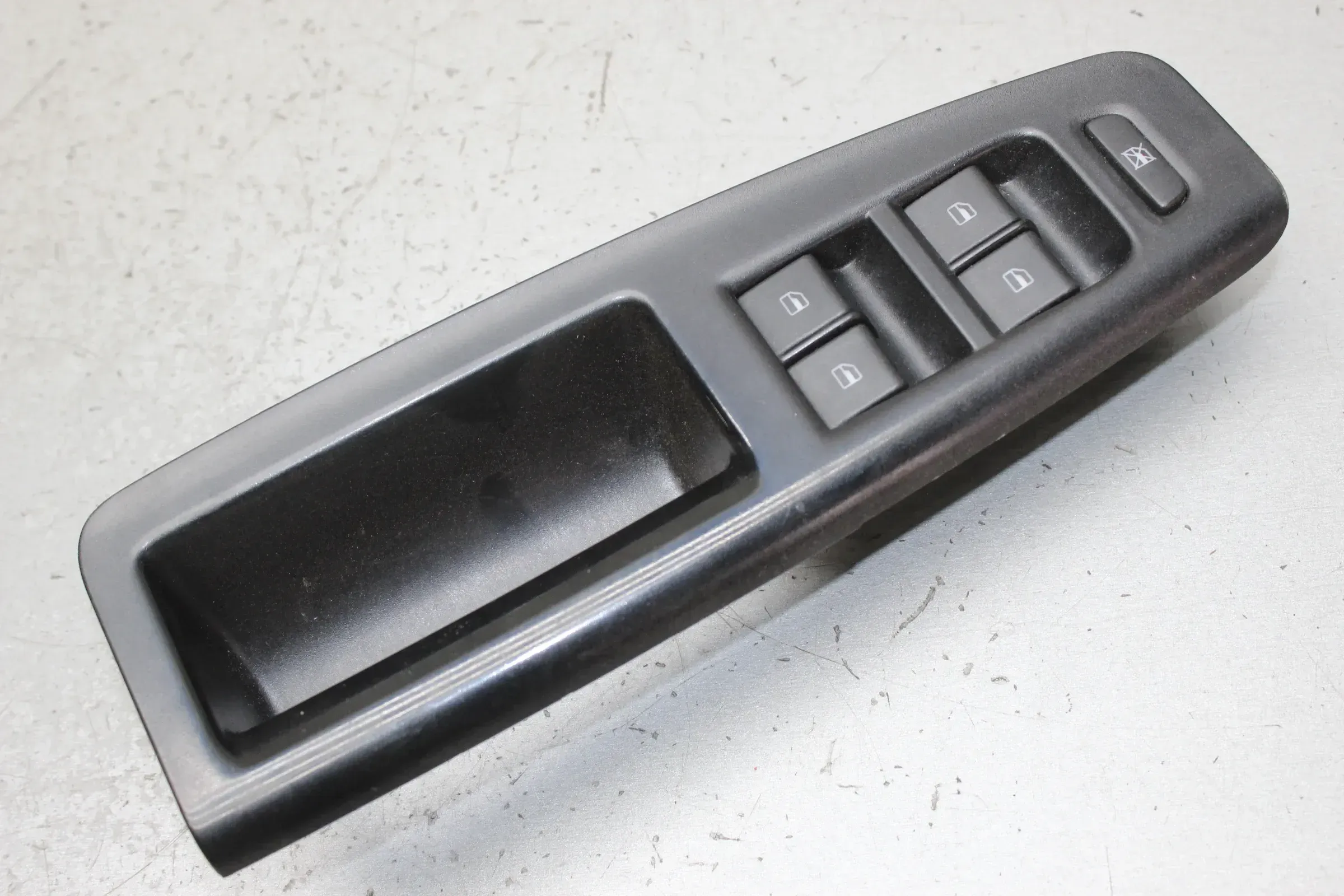 4-Fach Schalter Fensterheber vorne links 6Q0959858 A VW Cross Polo IV 9N3 Bj.07 - Bild 1