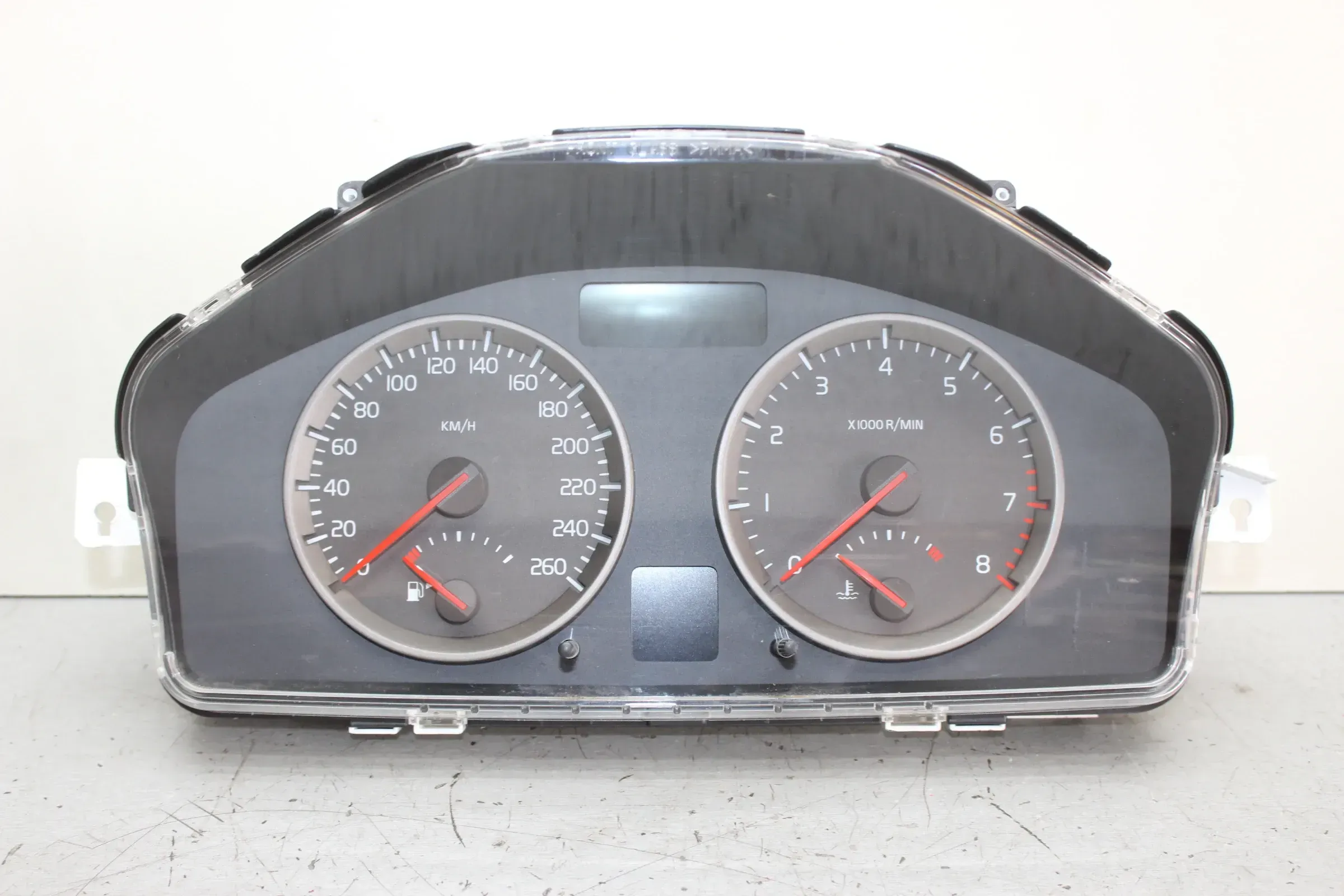 Tacho Kombiinstrument 30710071, 30728642 Volvo V50 1.6 16V Bj.06 - Bild 1