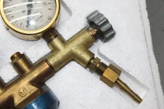 GDR DDR Gasflaschen Druckminderer Druckregler Gas Manometer Autogen Schweißen - Bild 4