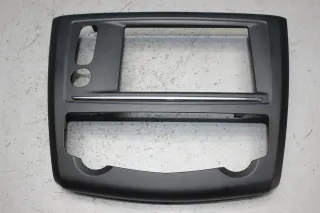 Radioblende Radio Rahmen Blende Abdeckung 681043286R Renault Kadjar Bj.16 - Bild 1