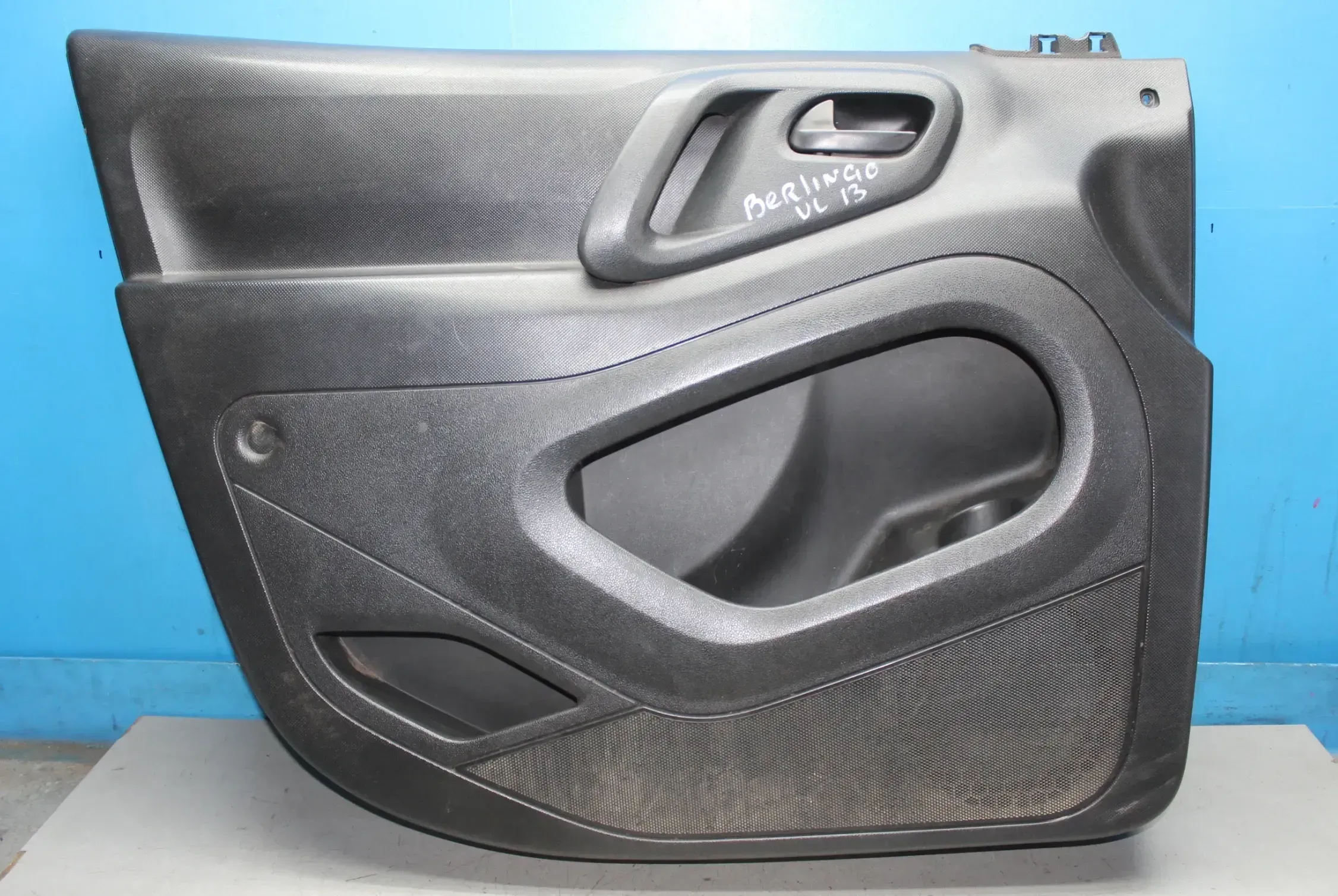 Türverkleidung Verkleidung vorne links 9681235277 Citroen Berlingo II B9 Bj.13 - Bild 1