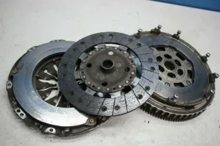 ZMS Schwungscheibe Druckplatte 123104345R Renault Megane 3 III 1.2 TCE Bj.12 - Bild 1