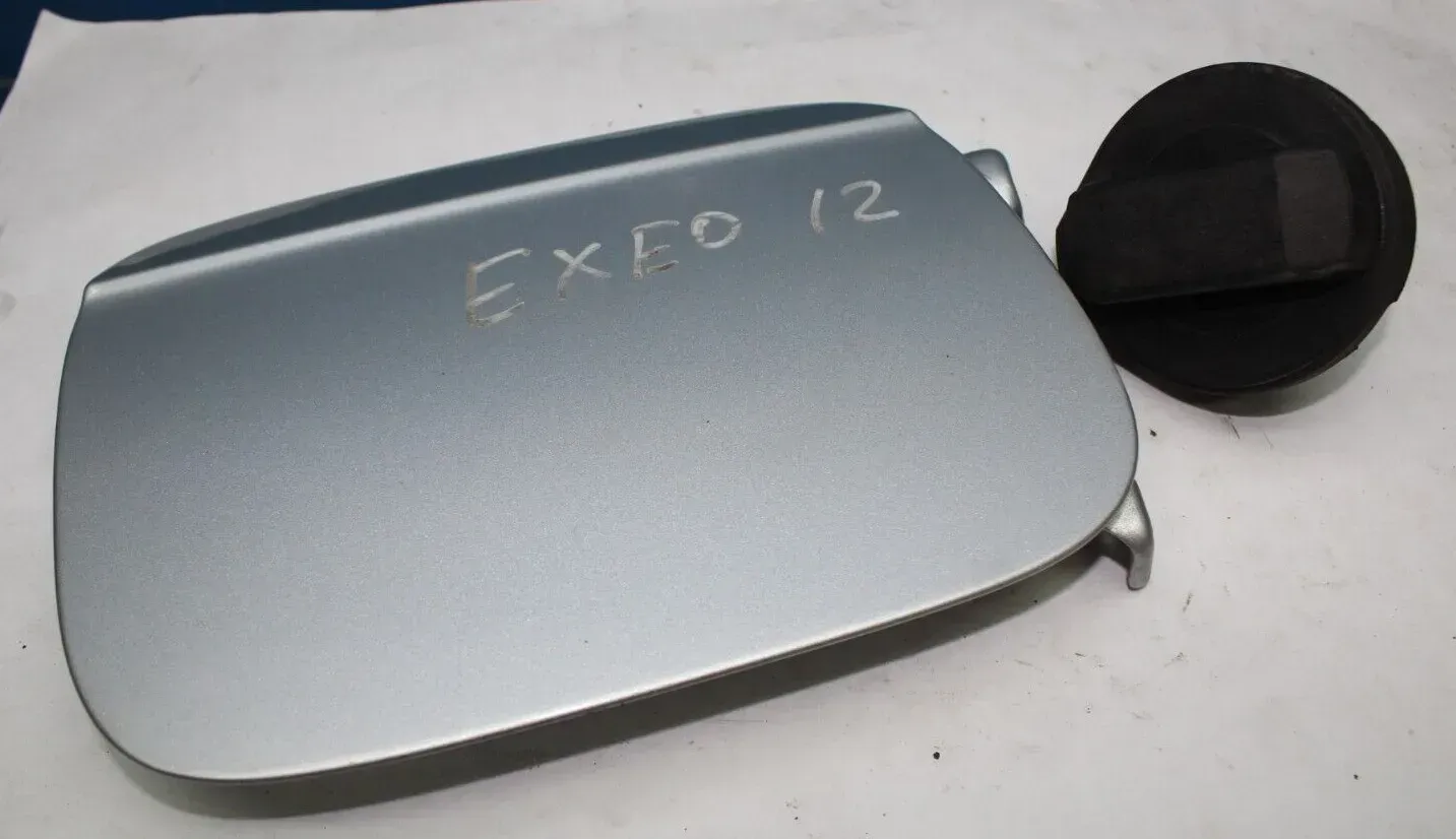 Tankklappe Tank Verschluss Deckel LX7W Silber Seat Exeo ST 3R Kombi Bj.12 - Bild 1