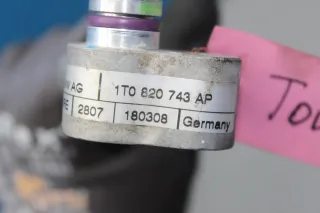 Klimaleitung Klima Leitung Rohr 1T0820743AP VW Touran 1T1 1T2 2.0 TDI Bj.08 - Bild 6