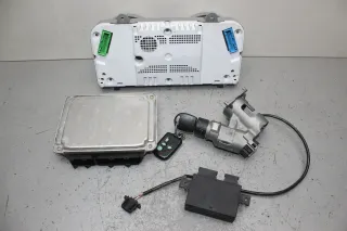 Set Tacho Motorsteuergerät Wegfahrsicherung Zündschloss VW Polo 6N 1.4 44 kW - Bild 2