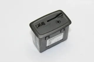 USB AUX Buchse Anschluss SD-Kartenslot 280236951R Renault Kangoo II KW_ Bj.18 - Bild 1