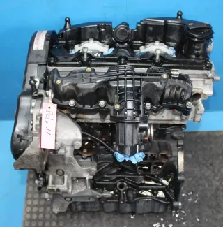 Diesel Motor 77 KW code CAY ohne Anbauteile VW Polo V 6R 1.6 TDI CAYC Bj.11 - Bild 3